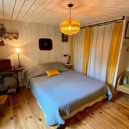 BnB à la Carte Viols-en-Laval Esterno foto
