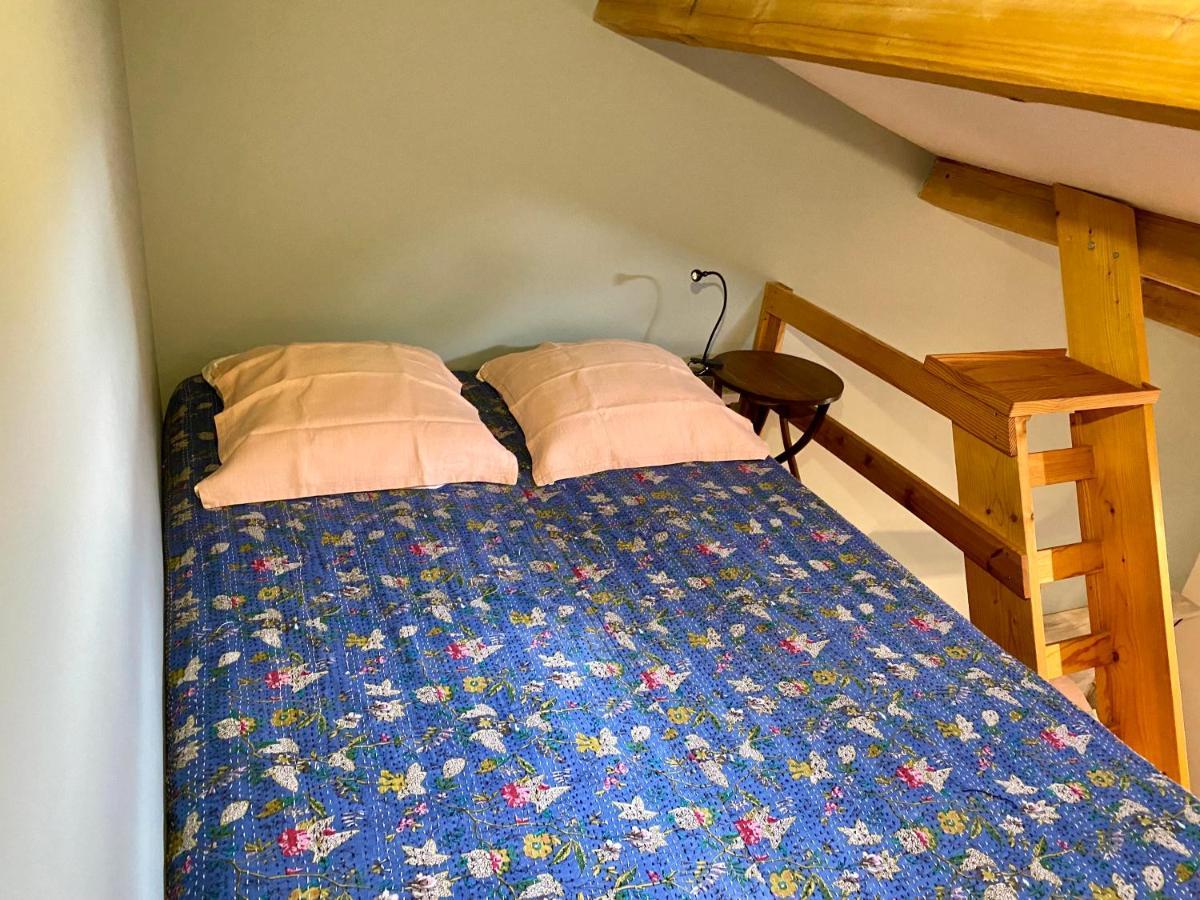 BnB à la Carte Viols-en-Laval Esterno foto
